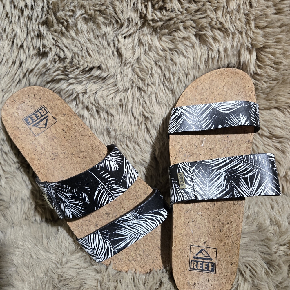 Reef Vegan Black and White Slider Sandals Tropical Print - Picture 7 of 7